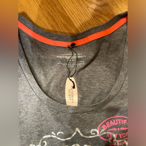 Vintage Victoria’s Secret M sleep shirt New York - Picture 2 of 3
